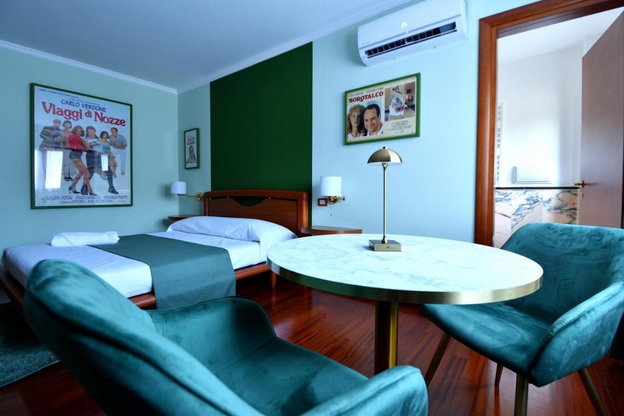 Le Cinema Bed and Breakfast Formia Buitenkant foto