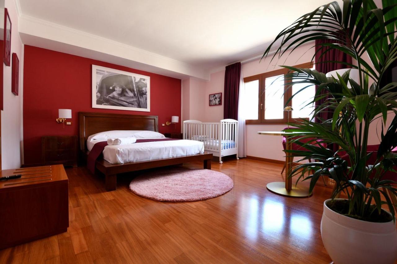 Le Cinema Bed and Breakfast Formia Buitenkant foto